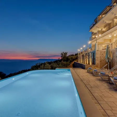 Πανσιόν Nature's Retreat Podgora