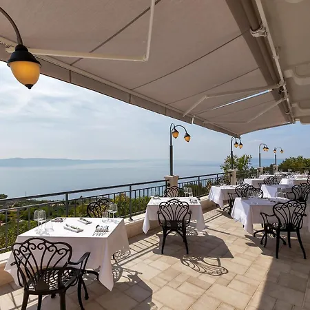Πανσιόν Nature's Retreat Podgora